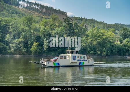 Ferry, Linkenmuehle-Altenroth, Hohenwarte reservoir, Thuringia, Germany Stock Photo