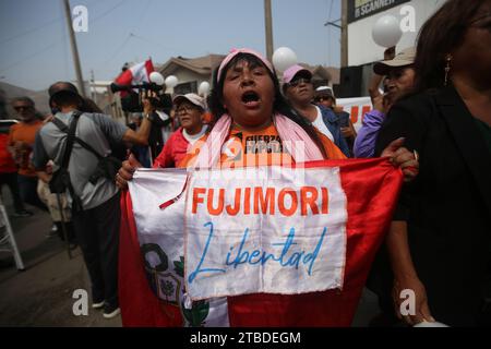 Lima, Peru. 06th Dec, 2023. Supporters wait outside a prison for the release of Peruvian President Fujimori. The ex-president is serving a 25-year prison sentence for serious human rights violations. Credit: Gian Masko/dpa/Alamy Live News Stock Photo