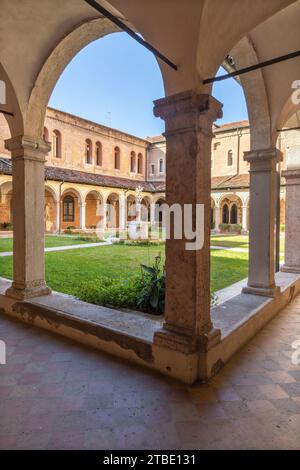 Vicenza - The Church Chiesa Di San Lorenzo Stock Photo - Alamy