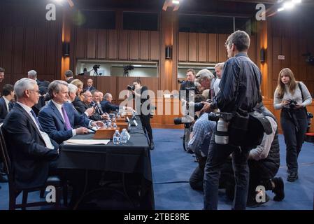 Washington, Vereinigte Staaten. 06th Dec, 2023. Witnesses at a Senate Banking, Housing, and Urban Affairs hearing to examine Wall Street firms in the Hart Senate office building in Washington, DC on Wednesday, December 6, 2023. Credit: Annabelle Gordon/CNP/dpa/Alamy Live News Stock Photo