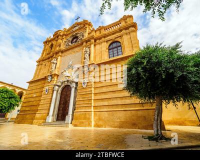 Basilica Cattedrale del Santissimo Salvatore facade in Mazara del Vallo - Trapani province, Sicily, Italy Stock Photo