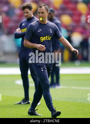 Tottenham Hotspur assistant senior coach Chris Davies before the Premier League match at the Gtech Community Stadium, London. Picture date: Sunday August 13, 2023. Stock Photo