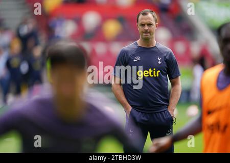 Tottenham Hotspur assistant senior coach Chris Davies before the Premier League match at the Gtech Community Stadium, London. Picture date: Sunday August 13, 2023. Stock Photo