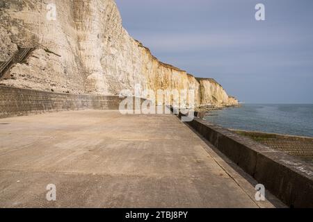 The Undercliff walk, a footpath in Peacehaven, East Sussex, England Stock Photo