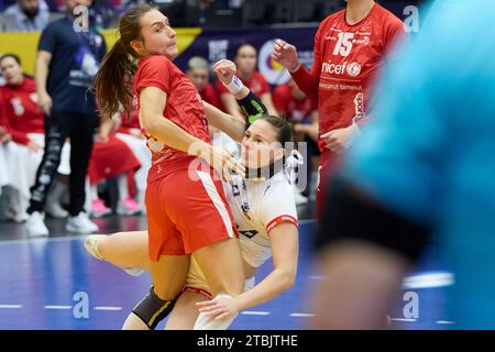 Icelands Diana Manusdottir and Greenlands Anja Heilmann during the IHF Presidents Cup handball match between Greenland and Iceland in Arena Nord in Frederikshavn, Denmark, Thursday December 7, 2023 Stock Photo