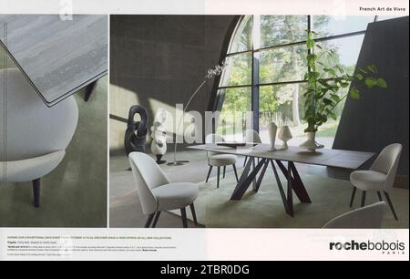 "Town & Country" magazine October 2023 issue Advert, United States Stock Photo