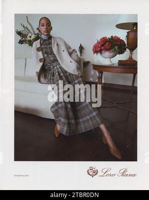 "Town & Country" magazine October 2023 issue Advert, United States Stock Photo