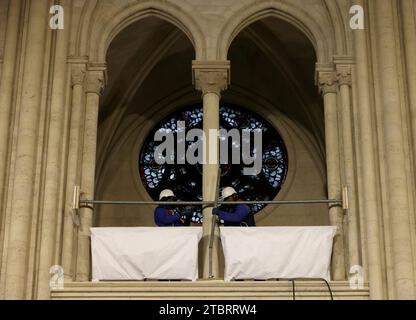 Paris, France. 08th Dec, 2023. © PHOTOPQR/LE PARISIEN/Delphine Goldsztejn ; Paris ; 08/12/2023 ; Le chantier de Notre-Dame de Paris un an avant la réouverture au public. Le 08/12/2023 Photo : Delphine Goldsztejn Notre-Dame de Paris Cathedral on the Ile de la Cite in Paris, on December 8, 2023, during its reconstruction after the fire that destroyed the Cathedral April 15, 2019. Credit: MAXPPP/Alamy Live News Stock Photo