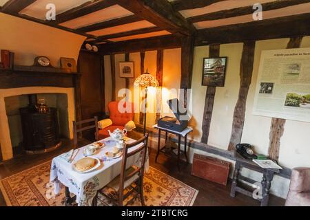 England, East Sussex, Alfriston, Alfriston Village, Alfriston Clergy House, interior view of The Living Room Stock Photo