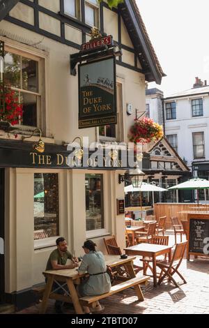 England, Kent, Tunbridge Wells, The Pantiles, The Duke of York Pub Stock Photo