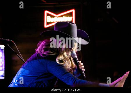 Edmonton, Canada. 07th Dec, 2023. Country music artist Kalsey Kulyk opens for Drake Milligan at Cook County Saloon in Edmonton. Credit: SOPA Images Limited/Alamy Live News Stock Photo