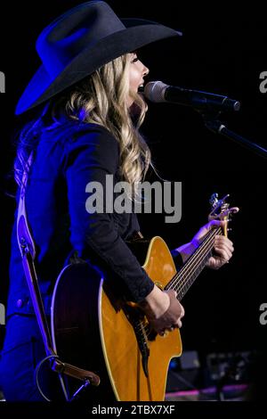 Edmonton, Canada. 07th Dec, 2023. Country music artist Kalsey Kulyk opens for Drake Milligan at Cook County Saloon in Edmonton. Credit: SOPA Images Limited/Alamy Live News Stock Photo