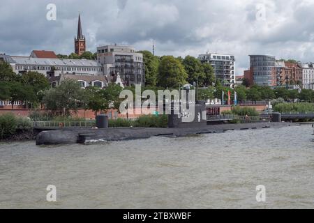 The U-434 submarine in the U-Boot Museum Hamburg on the Elbe River in ...