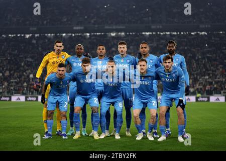 Turin, Italy. 8th Dec, 2023. The SSC Napoli starting eleven line up for a team photo prior to kick off, back row ( L to R ); Alex Meret, Victor Osimhen, Juan Jesus, Amir Rrahmani, Natan De Souza and Frank Andre Anguissa, front row ( L to R ); Matteo Politano, Giovanni Di Lorenzo, Stanislav Lobotka, Piotr Zielinski and Khvicha Kvaratskhelia, in the Serie A match at Allianz Stadium, Turin. Picture credit should read: Jonathan Moscrop/Sportimage Credit: Sportimage Ltd/Alamy Live News Stock Photo