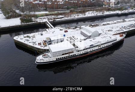 Queen Mary Ship moored on the River Clyde during refurbishment works in the winter Stock Photo