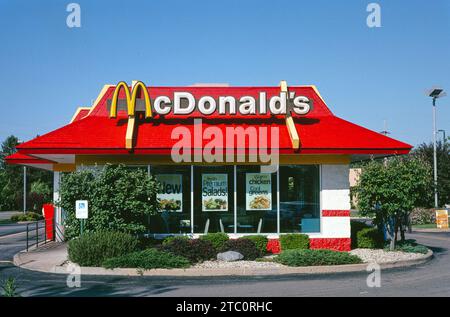 McDonald's fast food restaurant, Spring Valley, Illinois, USA, John Margolies Roadside America Photograph Archive, 2003 Stock Photo
