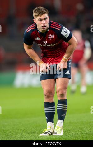 Limerick, Ireland. 09th Dec, 2023. Tadhg Beirne Of Munster Catches The ...