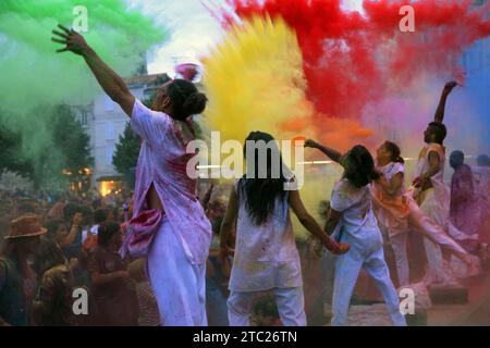 Street Arts Festival. Wandering danced 'The Color of Time' by the Company Artonik of Marseille in Rochefort, France Stock Photo