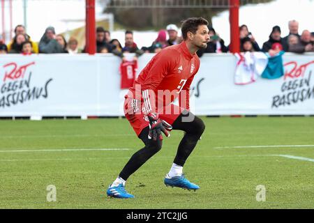 Muenchen, Deutschland. 10th Dec, 2023. Sven Ulreich (FC Bayern Muenchen, #26), Oeffentliches Training, FC Bayern Muenchen, Fussball, Saison 23/24, 10.12.2023, Foto: Eibner-Pressefoto/Jenni Maul Credit: dpa/Alamy Live News Stock Photo