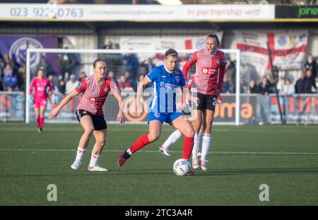 Havant, England, 10th December 2023 Emma Jones (9 Portsmouth) in action during the Adobe Womens FA Cup game between Portsmouth and Southampton at Westleigh Park, Havant.  (Tom Phillips / SPP) Stock Photo