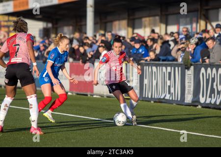 Havant, England, 10th December 2023 Sophia Pharoah (12 Southampton) in action during the Adobe Womens FA Cup game between Portsmouth and Southampton at Westleigh Park, Havant.  (Tom Phillips / SPP) Stock Photo