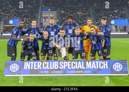 Milano, Italia. 09th Dec, 2023. December 09, 2023 Milano - Italy - sport, soccer - Inter - Udinese A Football Championship 2023/2024 - G. Meazza Stadium - In the picture: line up internazionale Credit: Kines Milano/Alamy Live News Stock Photo