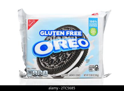 IRIVNE, CALIFORNIA - 10 DEC 2023: A package of Nabisco Gluten Free Oreo. Stock Photo