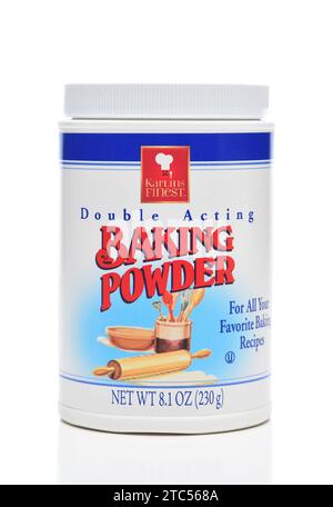 IRIVNE, CALIFORNIA - 10 DEC 2023: A package of Karlins Finest Baking Powder. Stock Photo