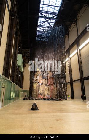 El Anatsui at Tate Modern art gallery, London, UK Stock Photo