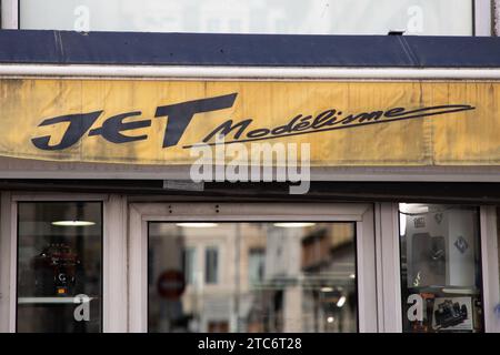 Lyon , France - 11 07 2023 : jet modelisme vintage game and child toy model making store logo sign kids children toys brand text on entrance chain ret Stock Photo