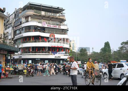 (231211) -- BEIJING, Dec. 11, 2023 (Xinhua) -- This photo taken on April 23, 2023 shows a view of Hanoi, capital of Vietnam.  The Vietnamese capital city of Hanoi, located on the Red River Delta, is an ancient city with a history of more than a thousand years. With natural scenery and subtropical city view, it draws lots of visitors from home and abroad. (Xinhua/Hu Jiali) Stock Photo