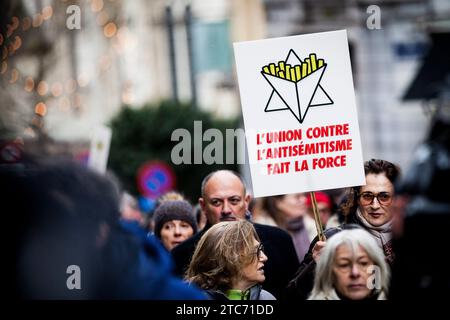 Brussels, Belgium. 10th Dec, 2023. Sacha Leon/Le Pictorium - Rally and march against anti-Semitism in Brussels. - 10/12/2023 - Belgium/Brussels/Brussels - Around 4,000 people gathered this Sunday for a march against anti-Semitism in the Belgian capital. The demonstration went off peacefully. Credit: LE PICTORIUM/Alamy Live News Stock Photo