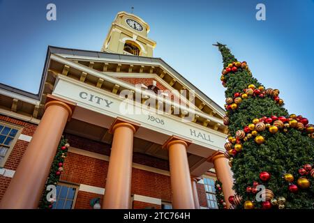 Maryborough, QLD, Australia - City Hall with Christmas decorations Stock Photo