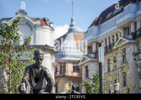 Statue of jozsef Attila outside the Hungarian Parliament building in Budapest Stock Photo