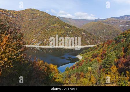 Autumn ladscape of Rhodope Mountains near The Vacha (Antonivanovtsi) Reservoir, Plovdiv Region, Bulgaria Stock Photo