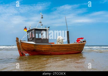 Old fishing boat beach ahlbeck hi-res stock photography and images - Alamy