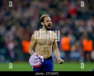 Madrid, 03/15/2016. Second leg match of the round of 16 of the Champions League, deputy at the Vicente Calderón stadium, between Atlético de Madrid and PSV Eindhoven. In the image, Juanfran celebrates the penalty scored and the team's classification. Photo: Ignacio Gil ARCHDC. Credit: Album / Archivo ABC / Ignacio Gil Stock Photo