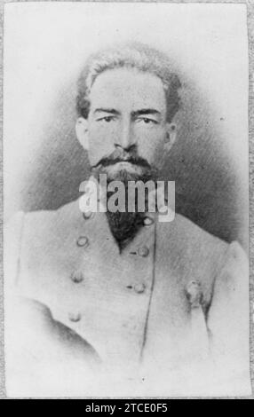 William Hugh Young, 1838-1901, head and shoulders portrait, facing slightly right. Colonel, 9th Tex. Infantry Stock Photo