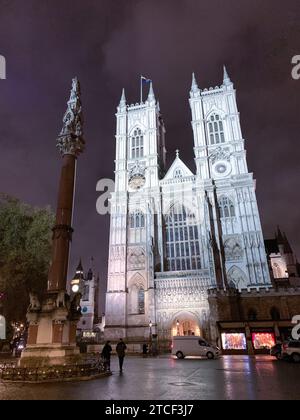 Westminster, London, UK. 5th December, 2023. Westminster Abbey in Westminster, London by night. Maureen McLean/Alamy Stock Photo