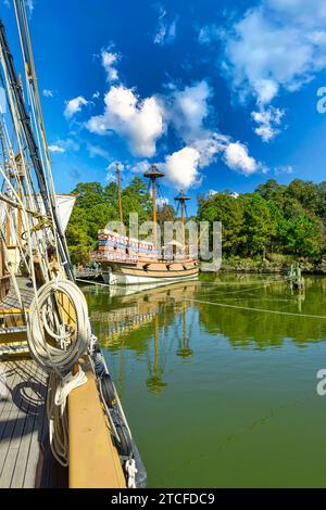 Re-creation of the three ships that brought America's first colonists in 1607 at the Living History Museum, Jamestown Settlement, VA Stock Photo