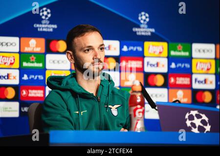 Madrid, Madrid, Spain. 12th Dec, 2023. Manuel Lazzari of Lazio seen speaking during the press conference of the Champions League football match between Atletico Madrid and Lazio at Metropolitano Stadium in Madrid, Spain. (Credit Image: © Alberto Gardin/ZUMA Press Wire) EDITORIAL USAGE ONLY! Not for Commercial USAGE! Stock Photo