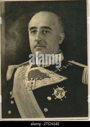 1945. Portrait of Francisco Franco with the gala uniform of Captain General. Credit: Album / Archivo ABC / Jalón Ángel Stock Photo