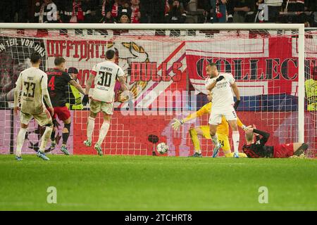 Salzburg, Österreich 12. Dezember 2023: Champions League - 2023/2024 - RB Salzburg vs. Benfica Lissabon Im Bild: Torschütze Rafa Silva (Benfica Lissabon) macht das Tor zum 1:3 Stock Photo