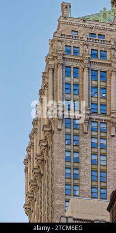 Helmsley Building (former New York Central Building) detail: the northern tower façade, below the green copper roof and cupola. Stock Photo