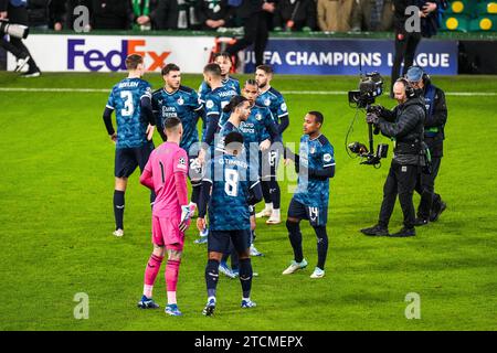 Glasgow, UK. 13th Dec, 2023. Glasgow - Players of Feyenoord during the 6th leg of the UEFA Champions League group stage between Celtic v Feyenoord at Celtic Park on 13 December 2023 in Glasgow, Scotland. Credit: box to box pictures/Alamy Live News Stock Photo