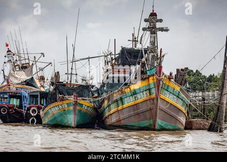 Fishing boats in the Mekong Delta Stock Photo - Alamy