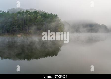 Lake Vesuvius Recreation Area at Wayne National Forest in Ohio Stock Photo