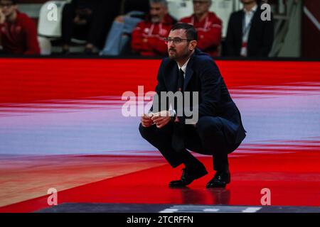 Varese, Italy. 13th Dec, 2023. Tom Bialaszewski Head Coach of Itelyum Varese seen in action during FIBA Europe Cup 2023/24 Second Round Group N game between Itelyum Varese and ZZ Leiden at Itelyum Arena, Varese, Italy on December 13, 2023 Credit: Independent Photo Agency/Alamy Live News Stock Photo