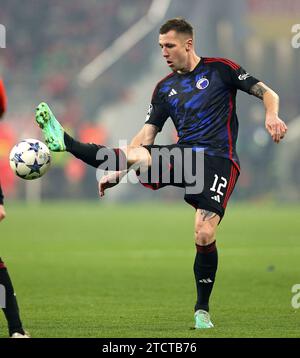 Munich, Deutschland. 29th Nov, 2023. firo: November 29th, 2023, football, soccer, Champions League, season 2023/2024, 5th matchday, FC Bayern Munich - FC Copenhagen 0:0, Lukas Lerager, FC Copenhagen, Copenhagen, whole figure, Credit: dpa/Alamy Live News Stock Photo