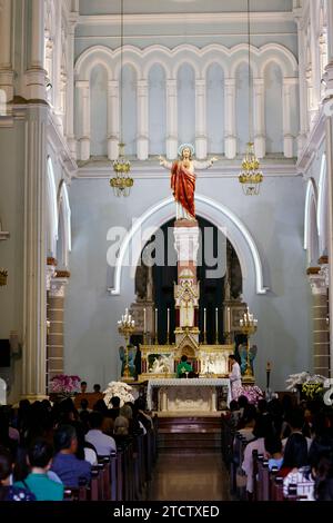 Huyen Si Church. Sunday catholic mass.  Ho Chi Minh city. Vietnam. Stock Photo